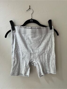 🩶SKIMS COTTON RIB BOXERS IN LIGHT HEATHER GREY XS